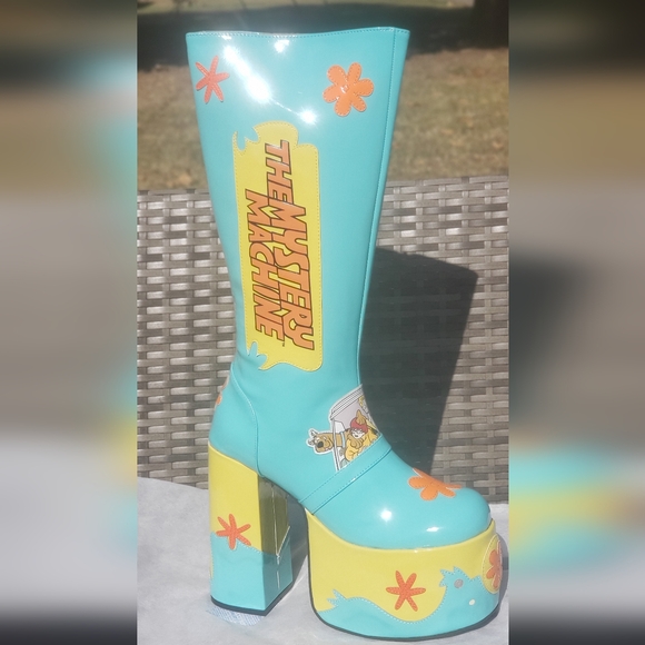 Dolls Kill® x SCOOBY-DOO™ "Mystery Machine" Platform GoGo Boots | Size 10 - Picture 1 of 5